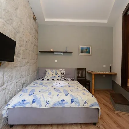 Guest house Elena
