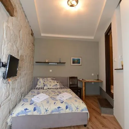 Guest house Elena