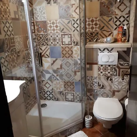 Elena Guest house 3*