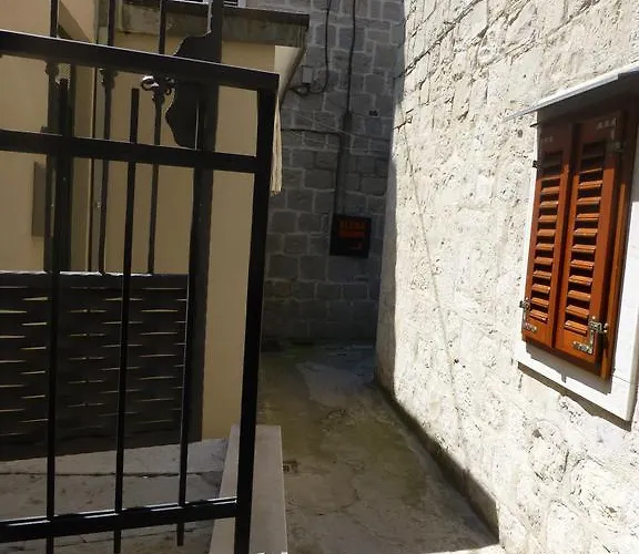 Gostinjska kuća Elena